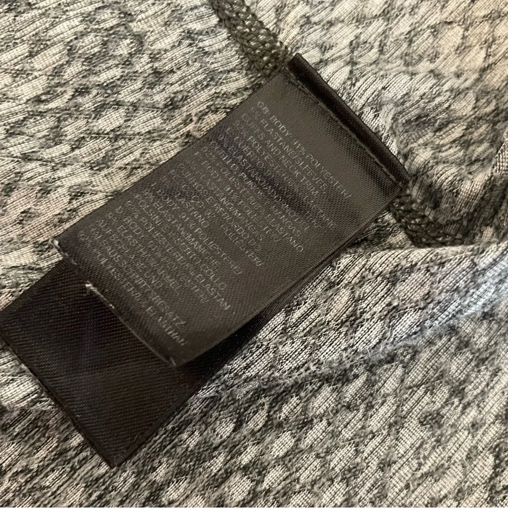 THE NORTH FACE BLACK GREY TECH FLASH DRY LONG SLEEVE SHIRT - Picture 2 of 6